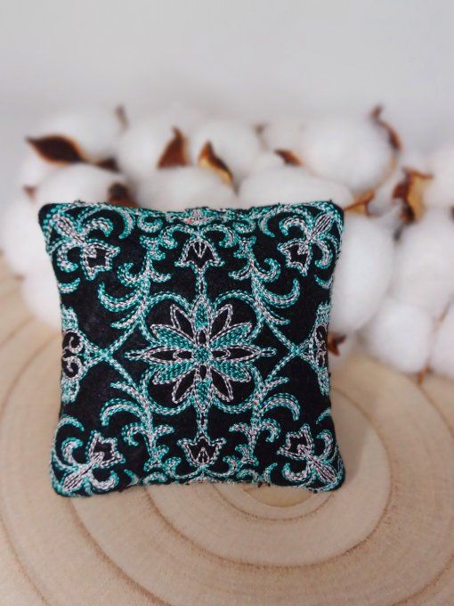 Coussin à épingle - turquoise